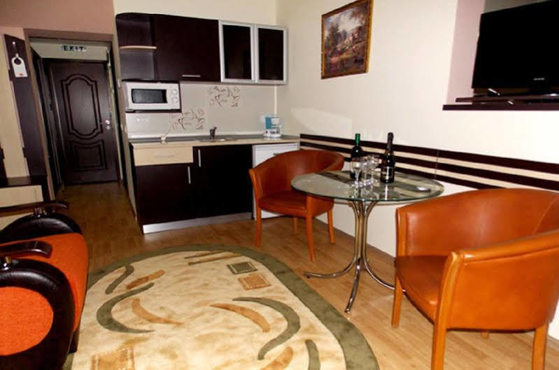 Hotel Zimbru Yaş Dış mekan fotoğraf